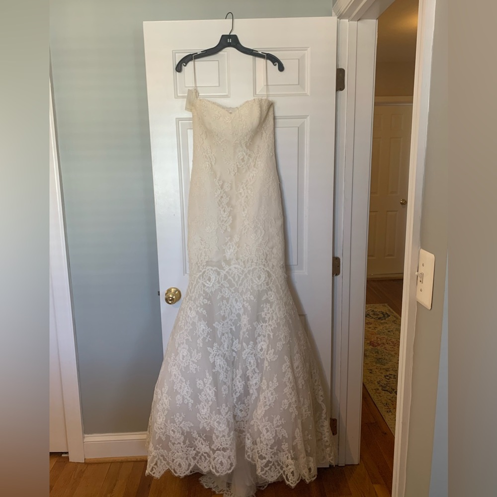 Christos size 10 wedding dress